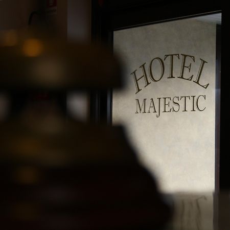 Hotel Majestic San Giuliano Milanese Exterior foto